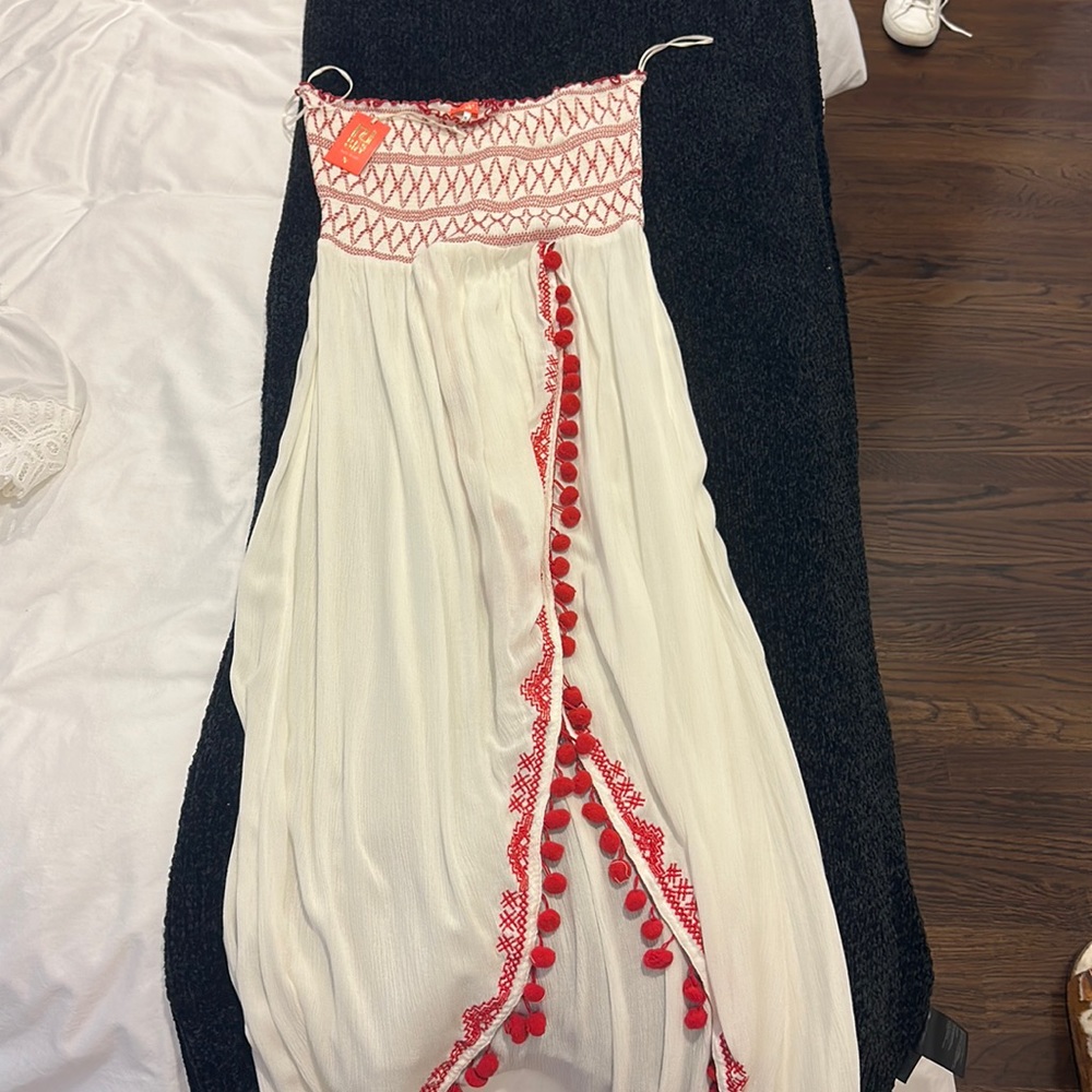 Strapless beach dress/coverup